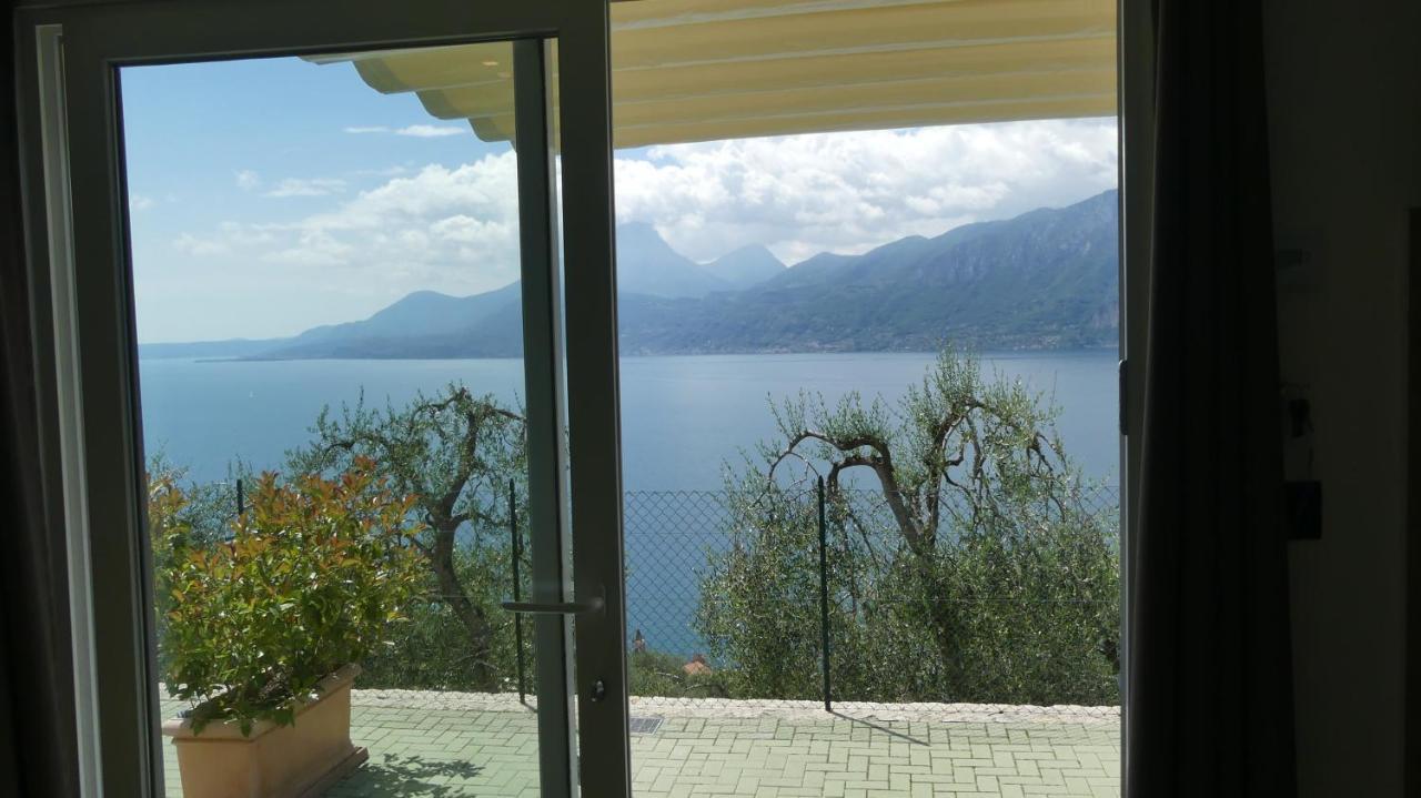 Agricampeggio Relax Maxicaravan Castelletto Di Brenzone Exterior photo